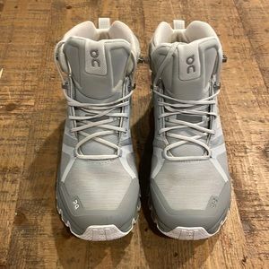 ON cloud hiking boots waterproof